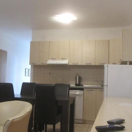Oro Apartments Petrovac Екстер'єр фото
