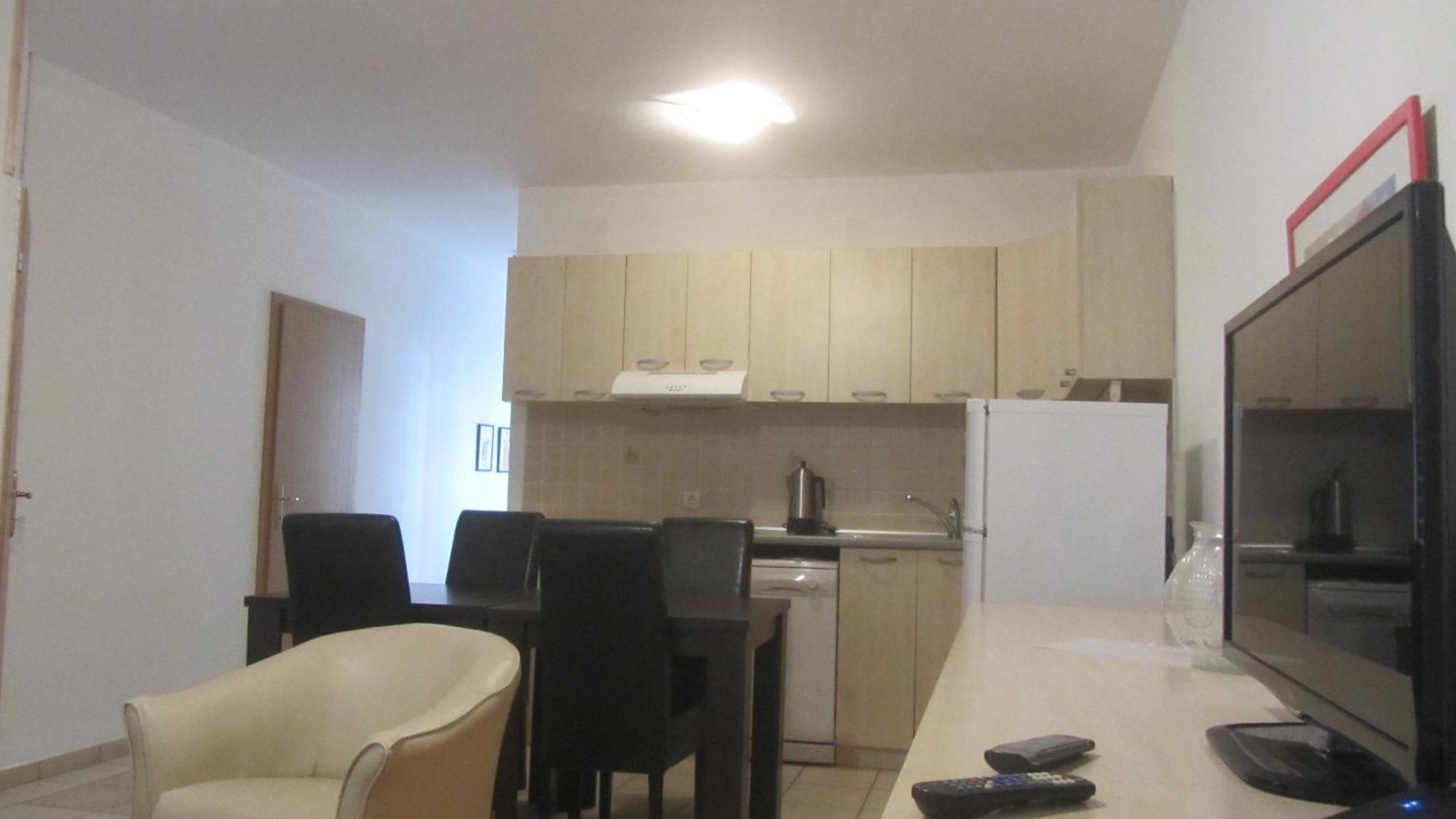 Oro Apartments Petrovac Екстер'єр фото