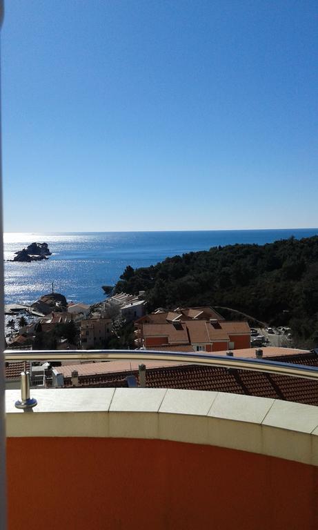 Oro Apartments Petrovac Екстер'єр фото