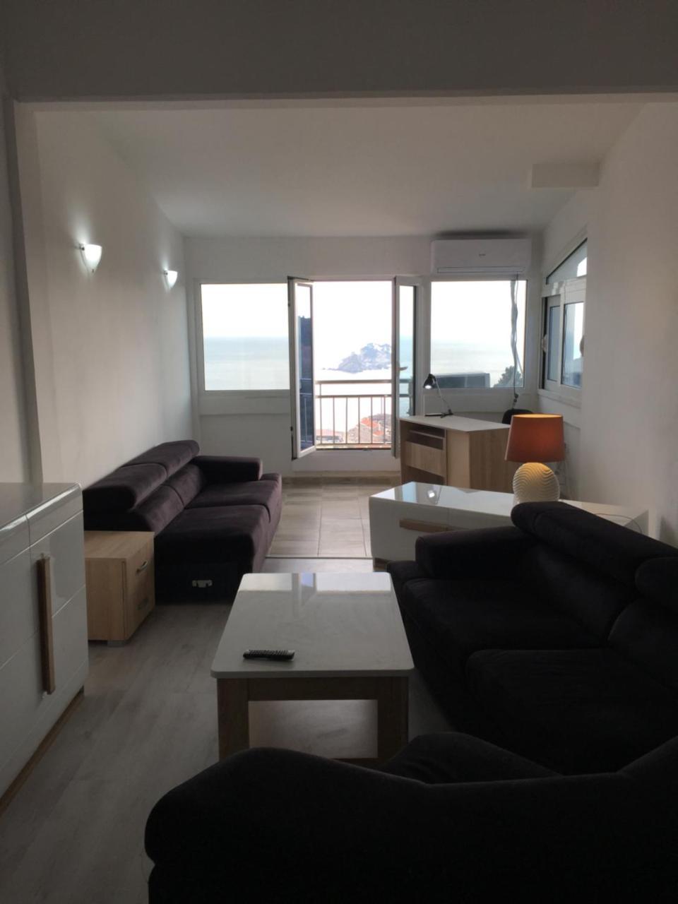 Oro Apartments Petrovac Екстер'єр фото
