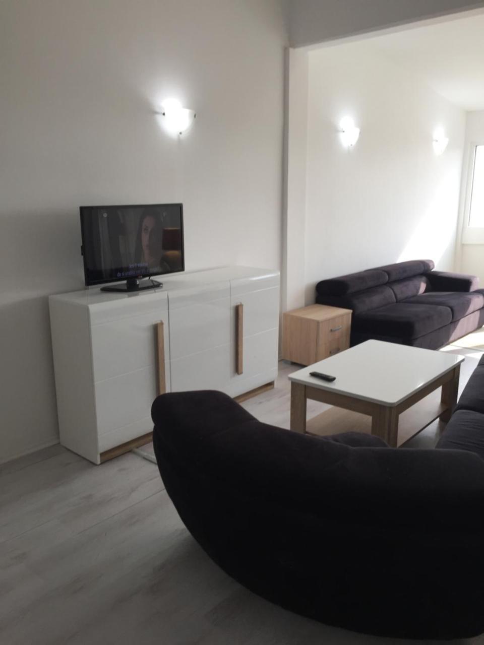 Oro Apartments Petrovac Екстер'єр фото