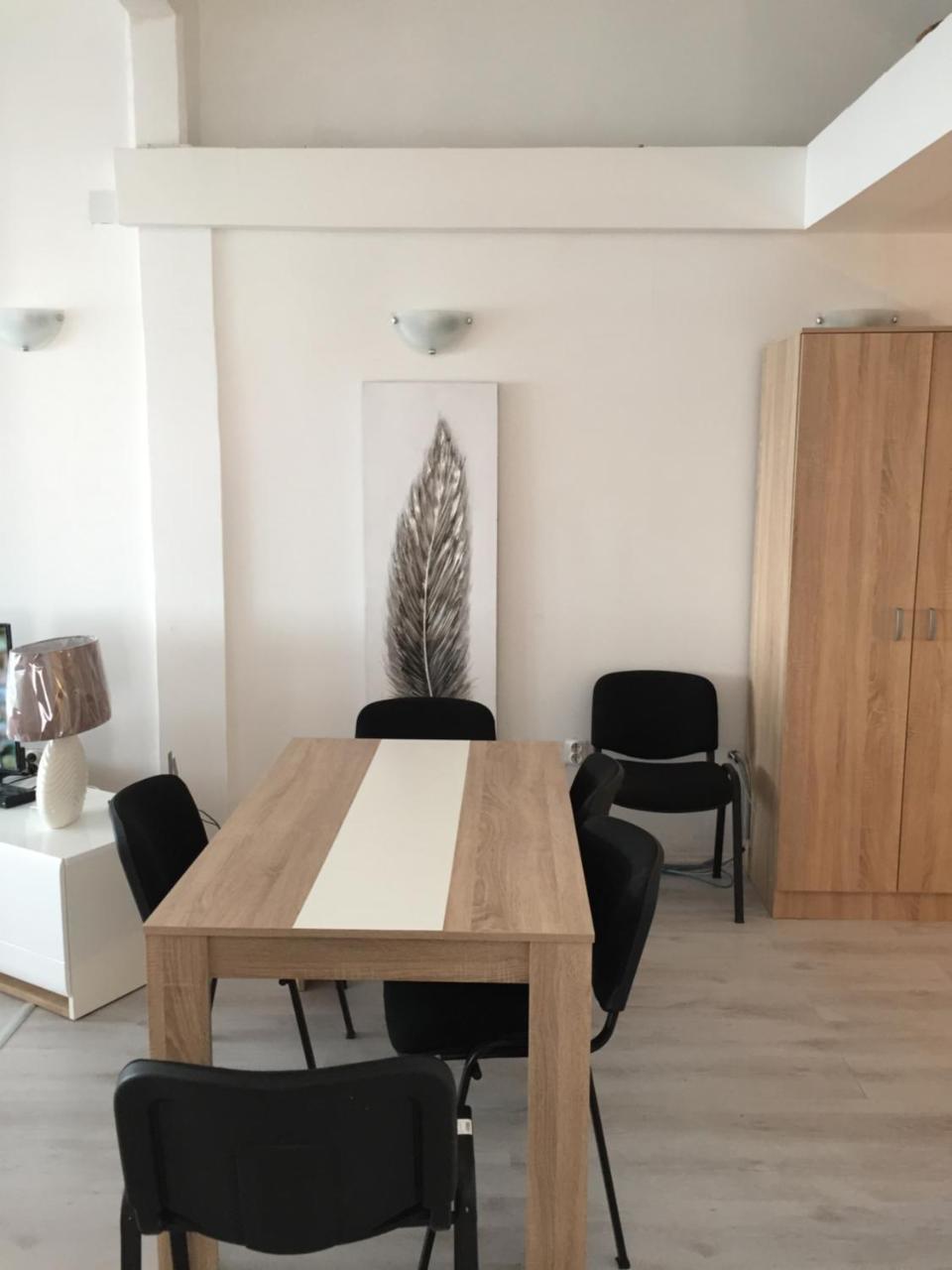 Oro Apartments Petrovac Екстер'єр фото