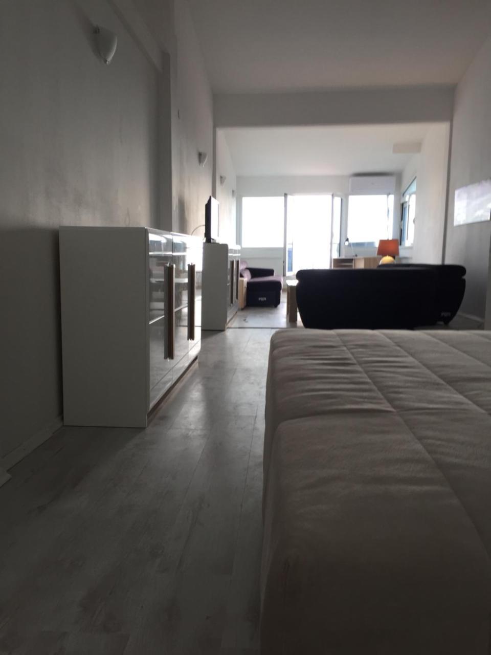 Oro Apartments Petrovac Екстер'єр фото