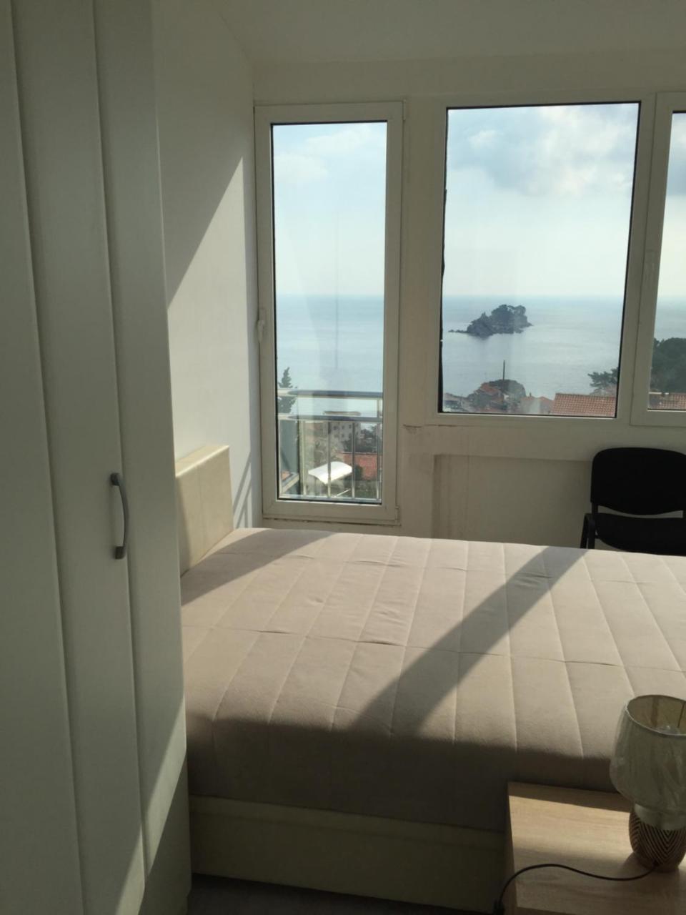 Oro Apartments Petrovac Екстер'єр фото