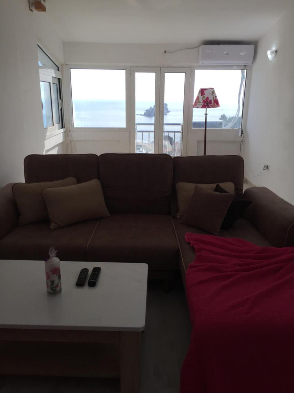 Oro Apartments Petrovac Екстер'єр фото