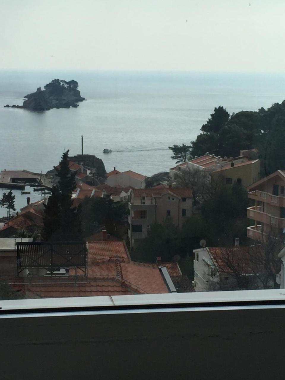 Oro Apartments Petrovac Екстер'єр фото